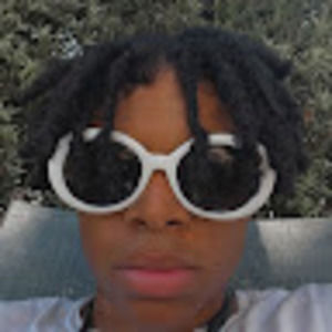 Meet your Posher, Devin